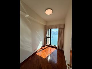 West Kowloon - The Arch Sky Tower (Block 1) 03