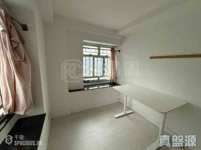 Sha Tin - Lucky Plaza Chuk Lam Court (Block D1) 04