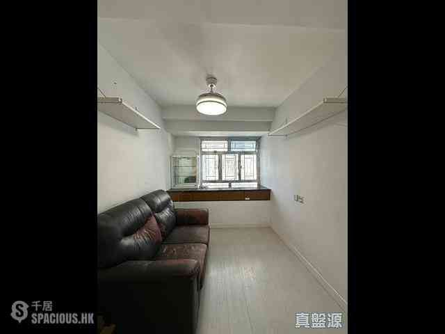 Sha Tin - Lucky Plaza Chuk Lam Court (Block D1) 03