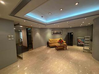 Wan Chai - Convention Plaza Office Tower 06