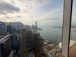 Wan Chai - Convention Plaza Office Tower 07