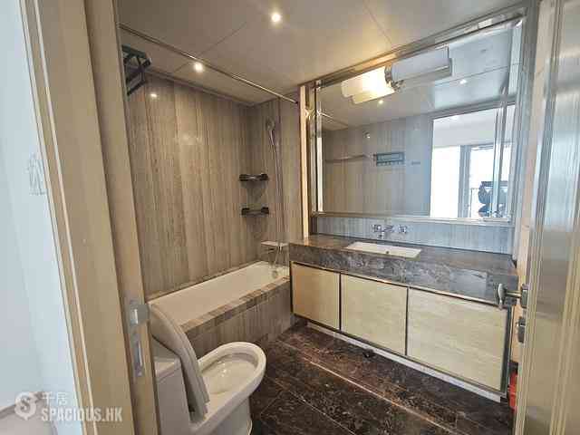 Fortress Hill - Harbour Glory Block 8 06