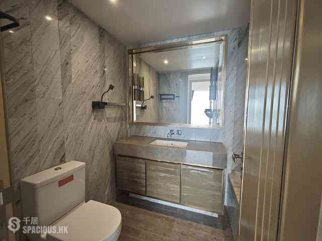 Fortress Hill - Harbour Glory Block 8 08