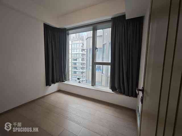 Fortress Hill - Harbour Glory Block 8 09