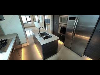 Mid Levels West - Lyttelton Garden Block 1 03