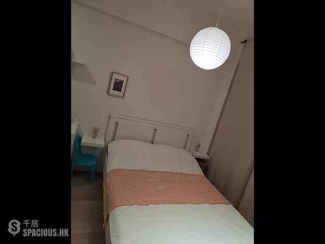 Sai Ying Pun - Tin Hing Building 02