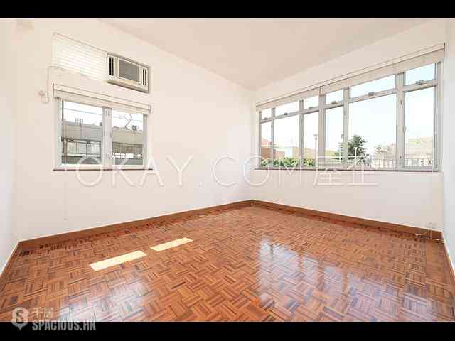 Pok Fu Lam - 6-12, Crown Terrace 11