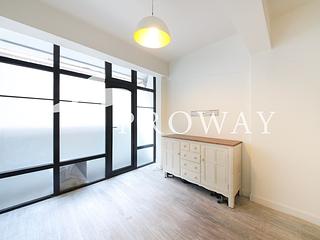 Central - 41-43, Gough Street 03