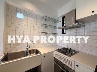 Central - 44, Gough Street 13