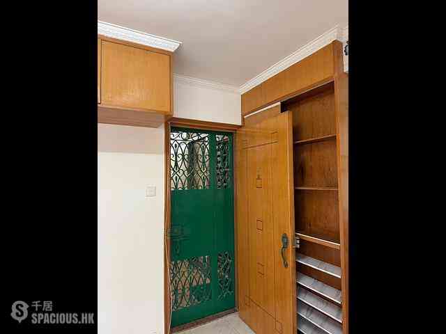 Mong Kok - Shun Hing Building 05