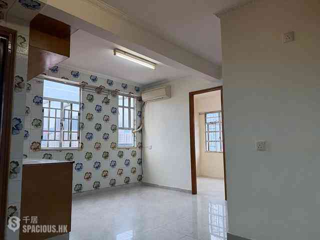 Mong Kok - Shun Hing Building 01