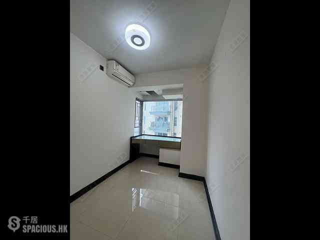 Tai Kok Tsui - Hampton Place 03