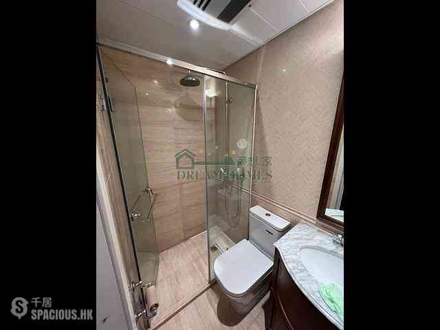 Shek Tong Tsui - One South Lane 02