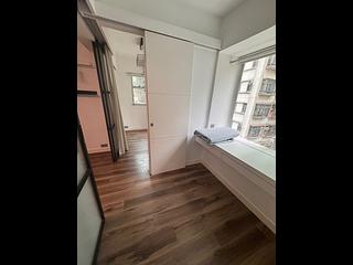 Sai Ying Pun - Hoi Sing Building Block 1 06