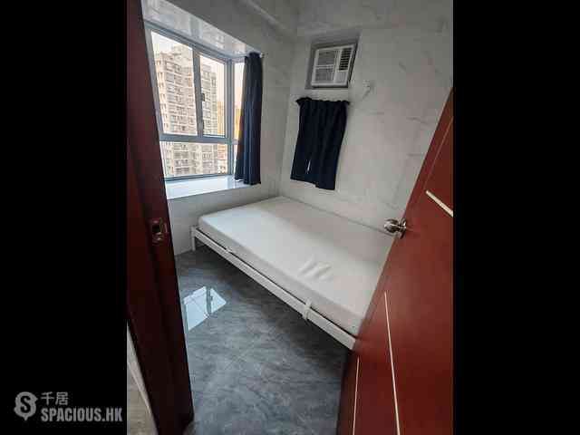 Sai Ying Pun - Wing Sing Court 02