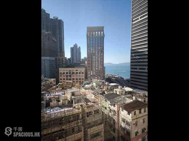 Shek Tong Tsui - Chong Yip Centre Block B 07