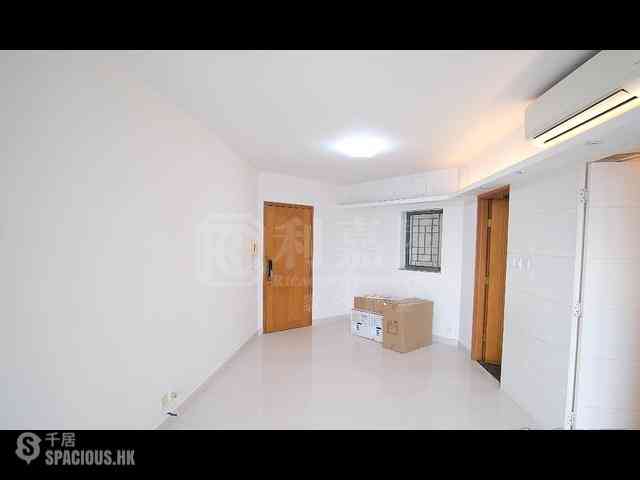 Tai Kok Tsui - Park Avenue Phase 1 Block 8 03