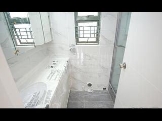 Tai Kok Tsui - Park Avenue Phase 1 Block 8 05