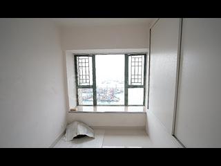Tai Kok Tsui - Park Avenue Phase 1 Block 8 09