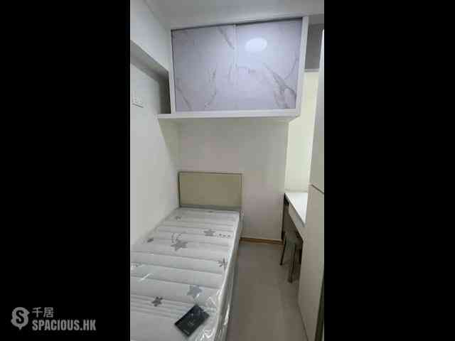 Sai Ying Pun - Hang Yue Building 09