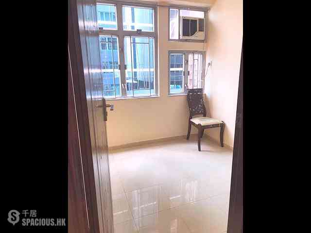 Wan Chai - Jet Foil Mansion 10