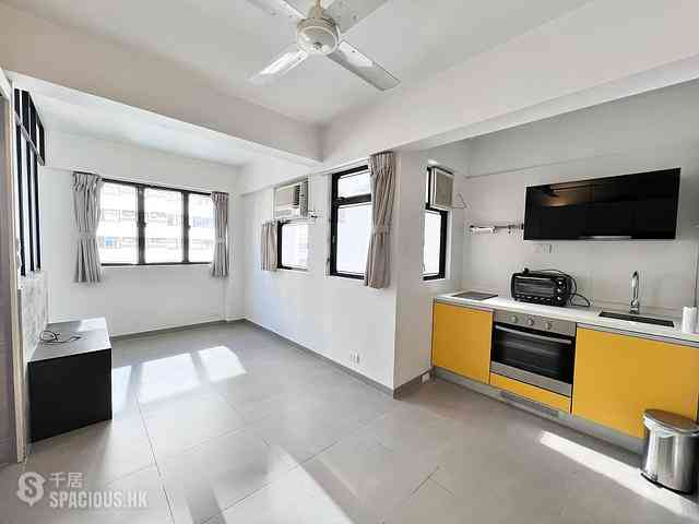 Wan Chai - Fortune Building 01