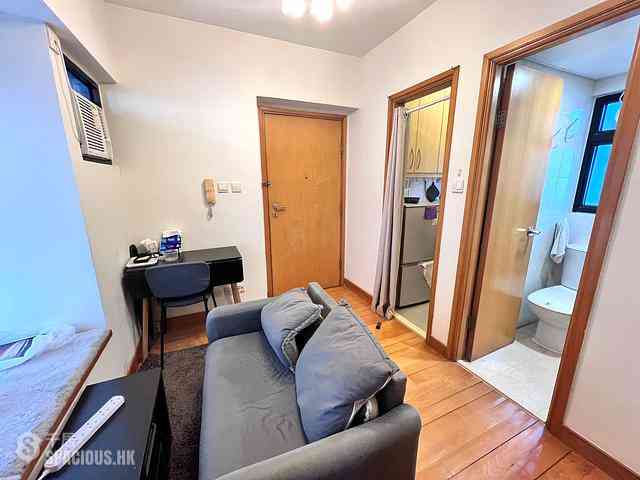Wan Chai - 112, Johnston Road 03