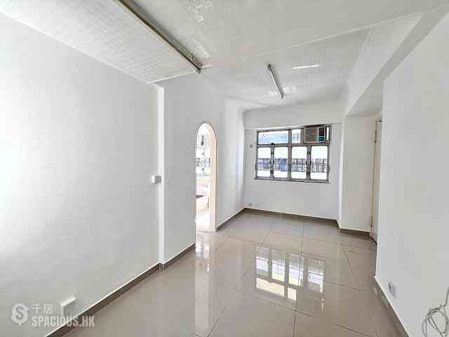Wan Chai - Kin On House 03
