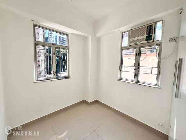 Wan Chai - Kin On House 05