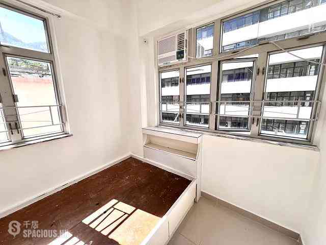 Wan Chai - Kin On House 07