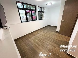 Poho - 238, Hollywood Road 06