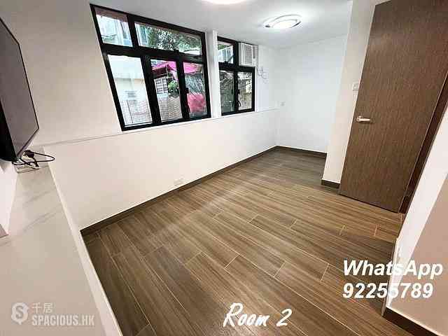 Poho - 238, Hollywood Road 06
