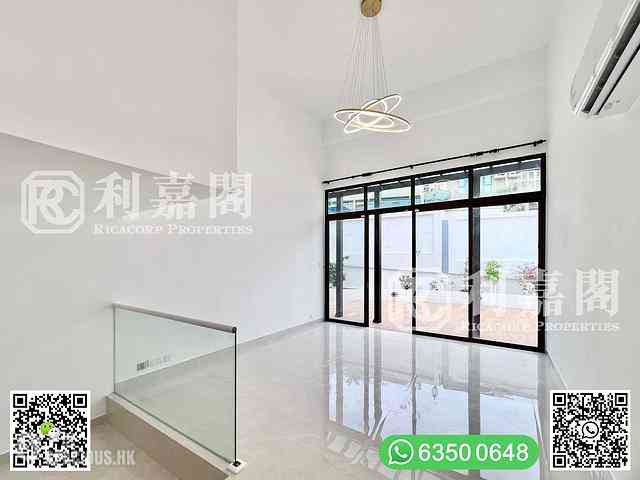 Clear Water Bay - Billows Villa 08