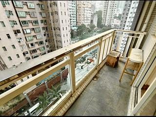 Soho - Centrestage 07
