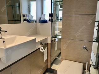 Soho - Centrestage 12