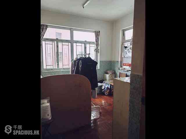 Tsim Sha Tsui - Comfort Building 03