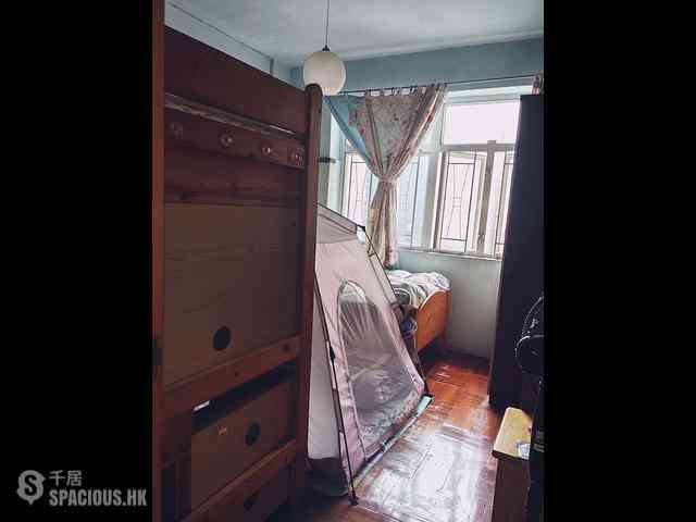 Tsim Sha Tsui - Comfort Building 08