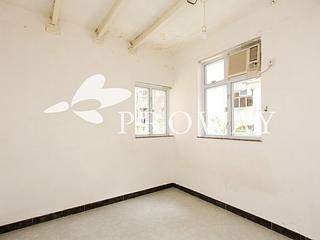 Wan Chai - 14, Tai Yuen Street 05