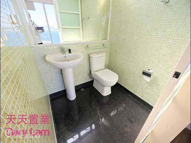 Clear Water Bay - Golden Lake Villa 06