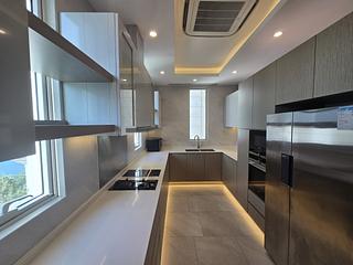 Repulse Bay - 110, Repulse Bay Road 07
