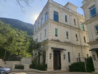 Repulse Bay - 110, Repulse Bay Road 14