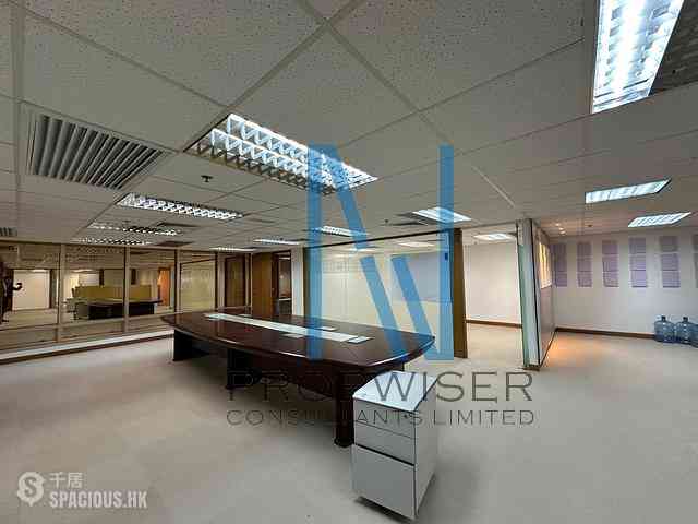 Tsim Sha Tsui - China Hong Kong City - Tower 3 02