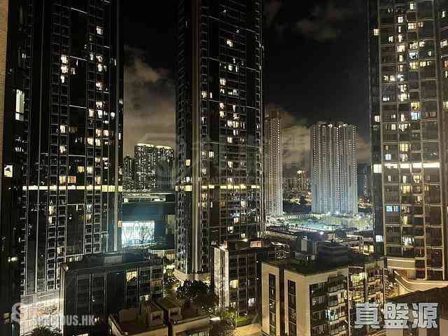 Kai Tak - Upper Riverbank 01