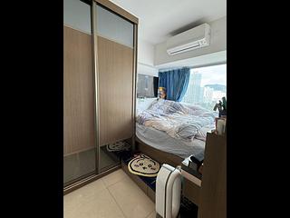 Tai Kok Tsui - Hampton Place Tower 2 05