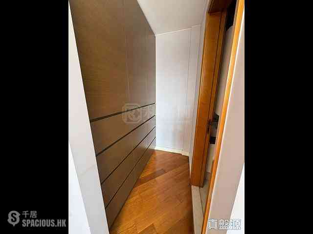 Tai Wai - Peak One Phase 1 Block 8 07