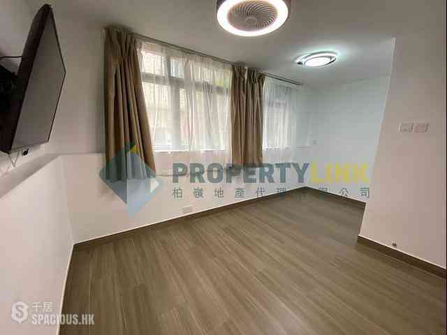 Poho - 238, Hollywood Road 05