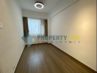 Poho - 238, Hollywood Road 04
