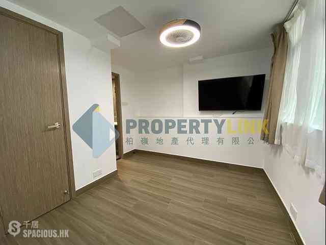 Poho - 238, Hollywood Road 06
