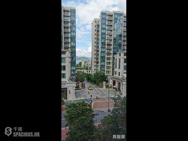Pak Shek Kok - St Martin 01