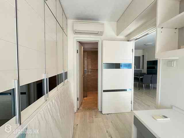 West Kowloon - The Waterfront Phase 2 Block 7 05